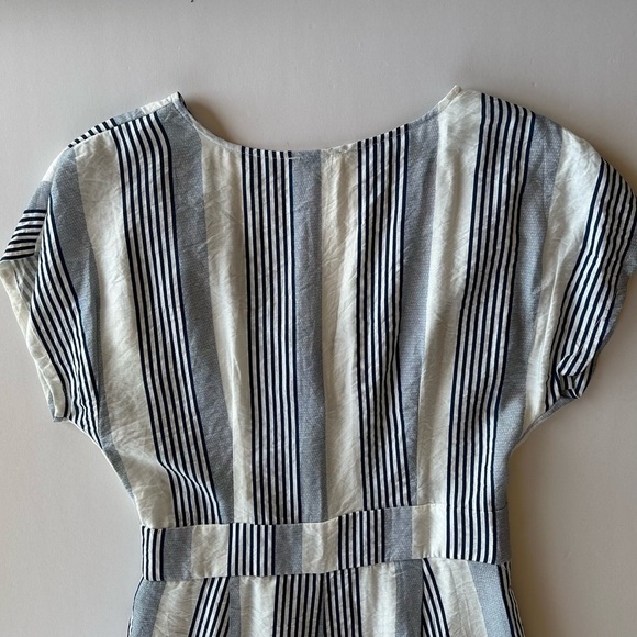 Umgee Striped V-Neck Short Sleeve Romper Size Snall - Picture 4 of 10